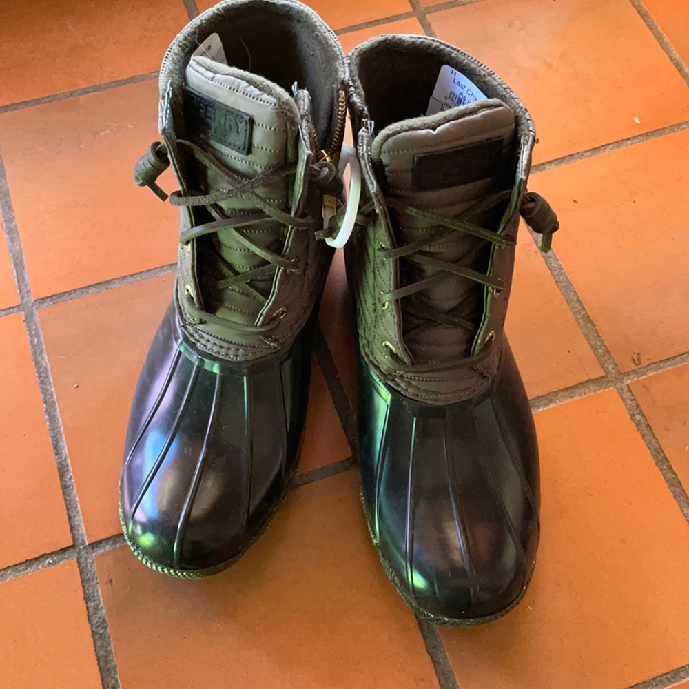 Sperry duck boots